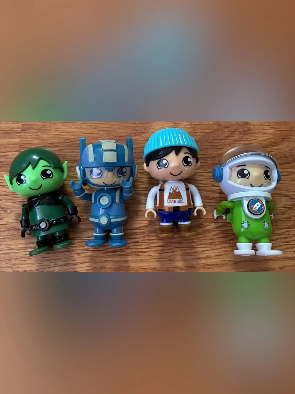 Kids Adventure Figure Set - Green & Blue Characters